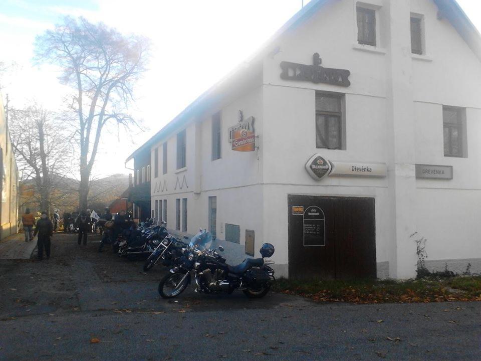 Hotel Drevenka Provodin Exterior foto